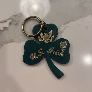 Vintage Irish clover keychain